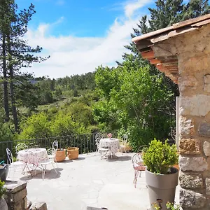 Chambre Familiale Avec Terrasse Aux Portes Du Verdon , Trigance France